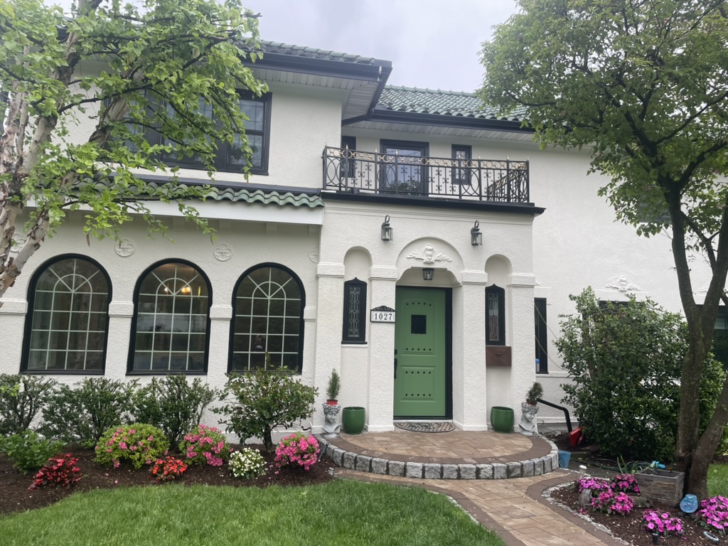 A132AB76 D343 4C9B AD33 AB5F7B450C2F 1 105 c